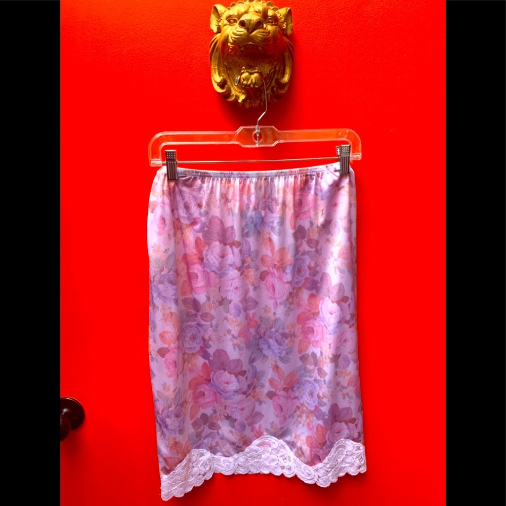 Floral slip